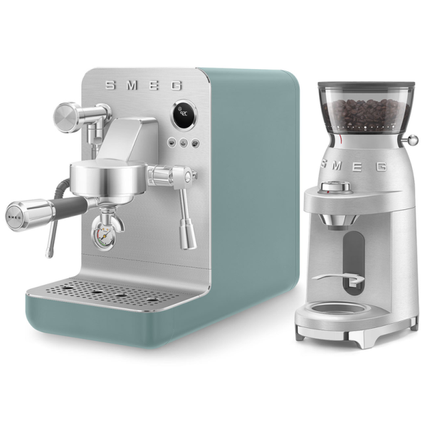 Kaffee Barista Set EMC02EGMEU & CGF02SSEU Performance und Eleganz