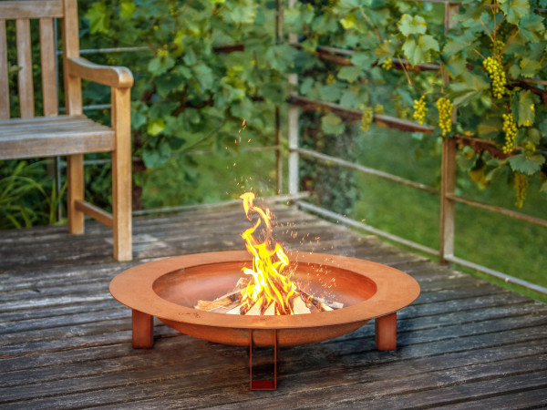 moon Feuerstelle aus 3 mm wetterfestem Stahl - Eine klassische Form