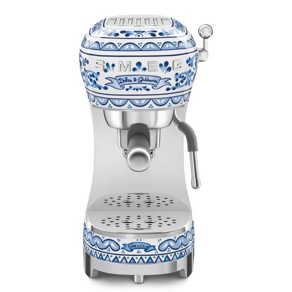 ECF02DGBEU Espressomaschine im Dolce & Gabbana Design Blu Mediterraneo