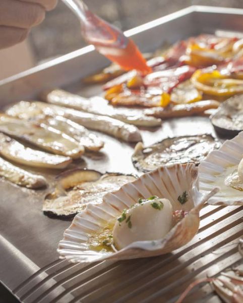 Gas Plancha oder Teppanyaki glatt mit Gaskochfeld zum Einbau - Outdoor - 80 cm Grillfläche