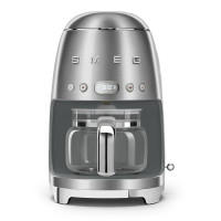 im 50er Retro Kaffeevollautomat mit Design Kompakte Kaffeemaschine BCC02 Dampffunktion Smeg Jahre